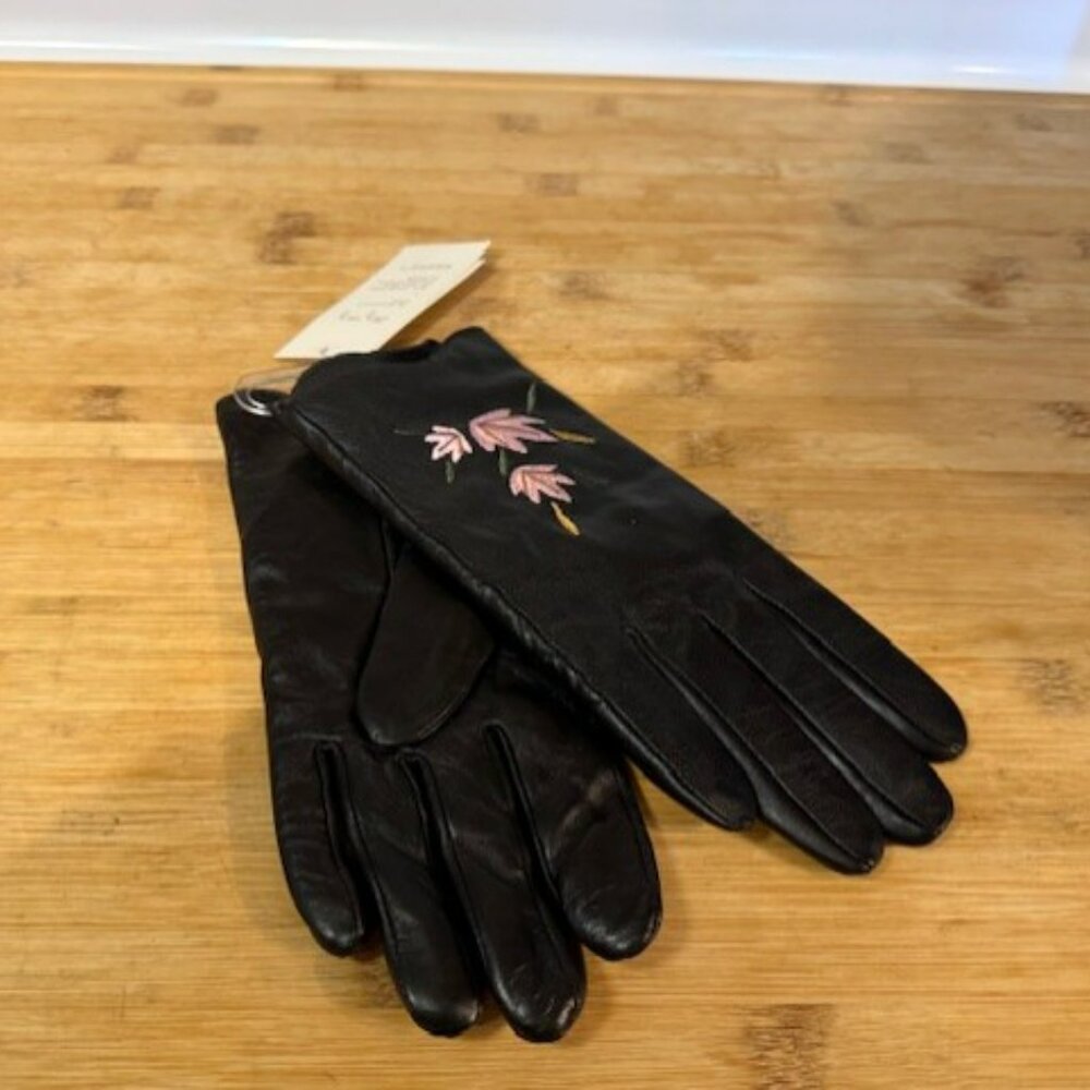 Retro Black leather gloves with pink / pastel floral embroidery - NWT - Picture 2 of 16